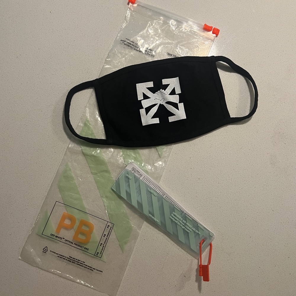 Off-White Logo Face Mask & Dust Bag